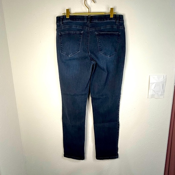 City Blues Women 10/30 Dark Wash Mid Rise Skinny Stretch Jeans Denim Comfort Fit - Picture 4 of 5